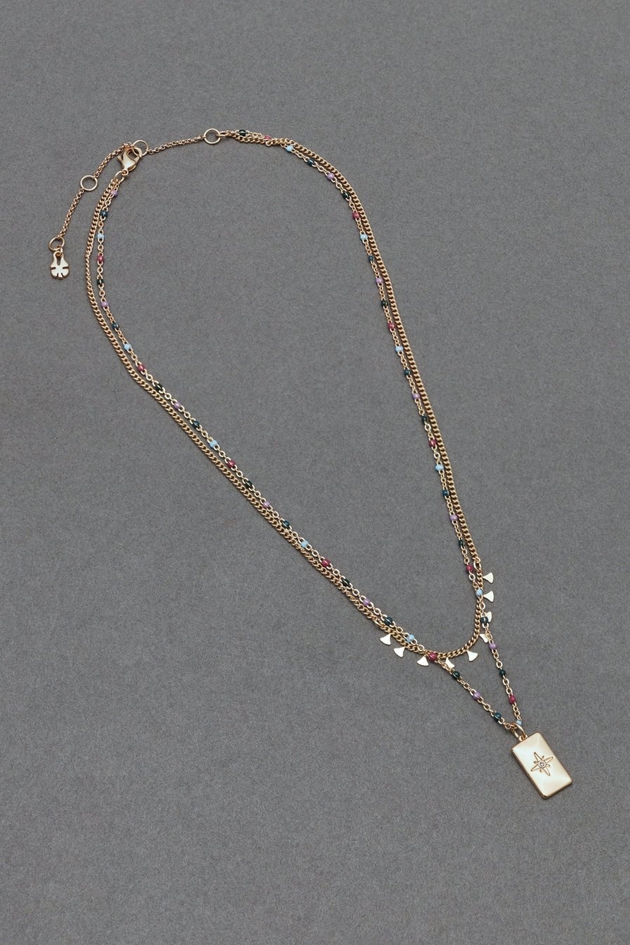 pendant layer necklace
